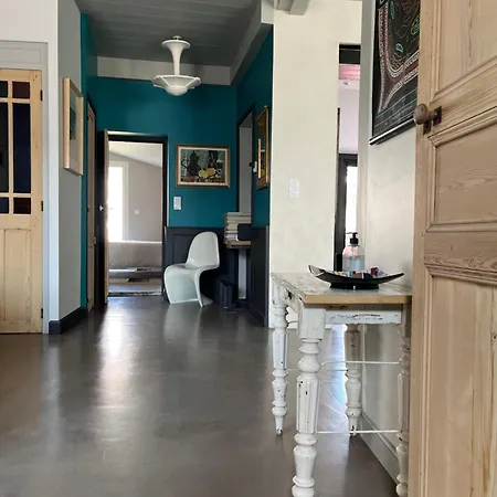 Elegante Maison Familiale Au Coeur Des Remparts De La Citadelle 빌라