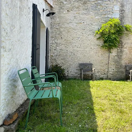 Elegante Maison Familiale Au Coeur Des Remparts De La Citadelle *