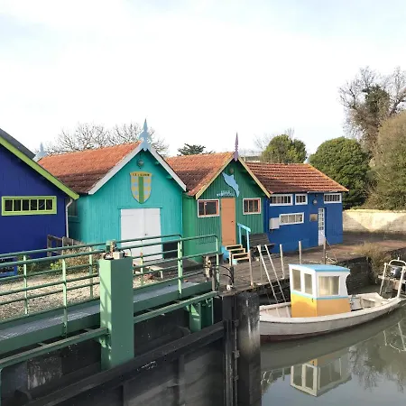 Villa Elégante Maison Familiale Au Cœur Des Remparts De La Citadelle *