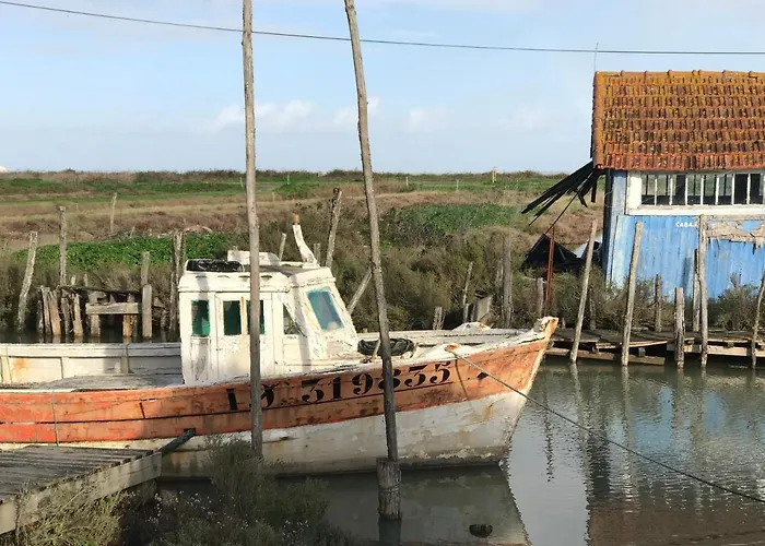 Elegante Maison Familiale Au Coeur Des Remparts De La Citadelle