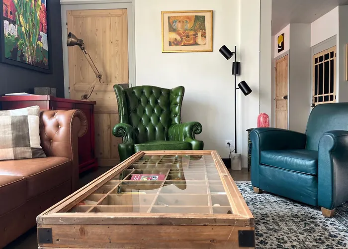 Elegante Maison Familiale Au Coeur Des Remparts De La Citadelle Villa *