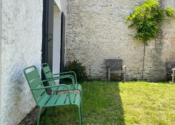 Elegante Maison Familiale Au Coeur Des Remparts De La Citadelle *